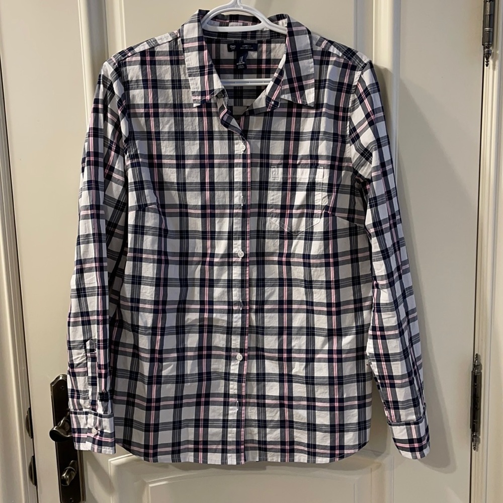 Gap buttoned shirt